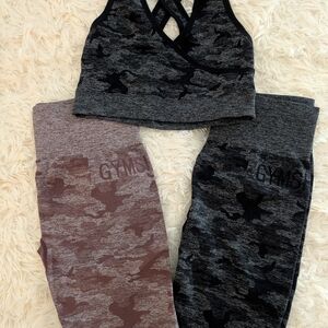 Gymshark Seamless Camo Leggings & Sports Bra Set - Black & Purple